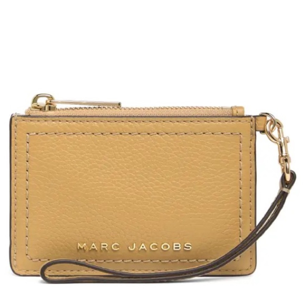 NWT ✩ Marc Jacobs wristlet wallet clutch Iced coffee textured tan leather gold